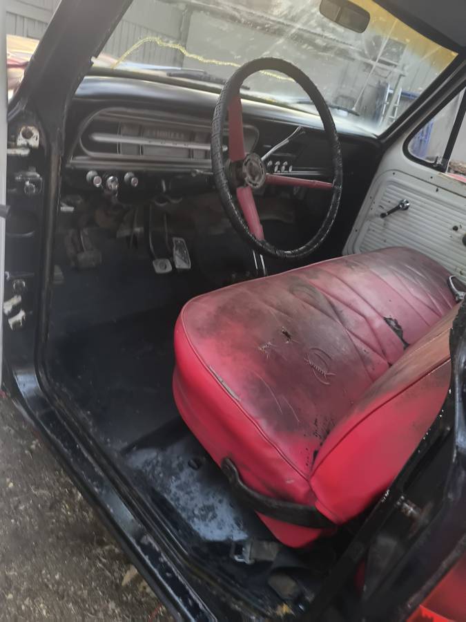 Ford-f100-1967-custom-13