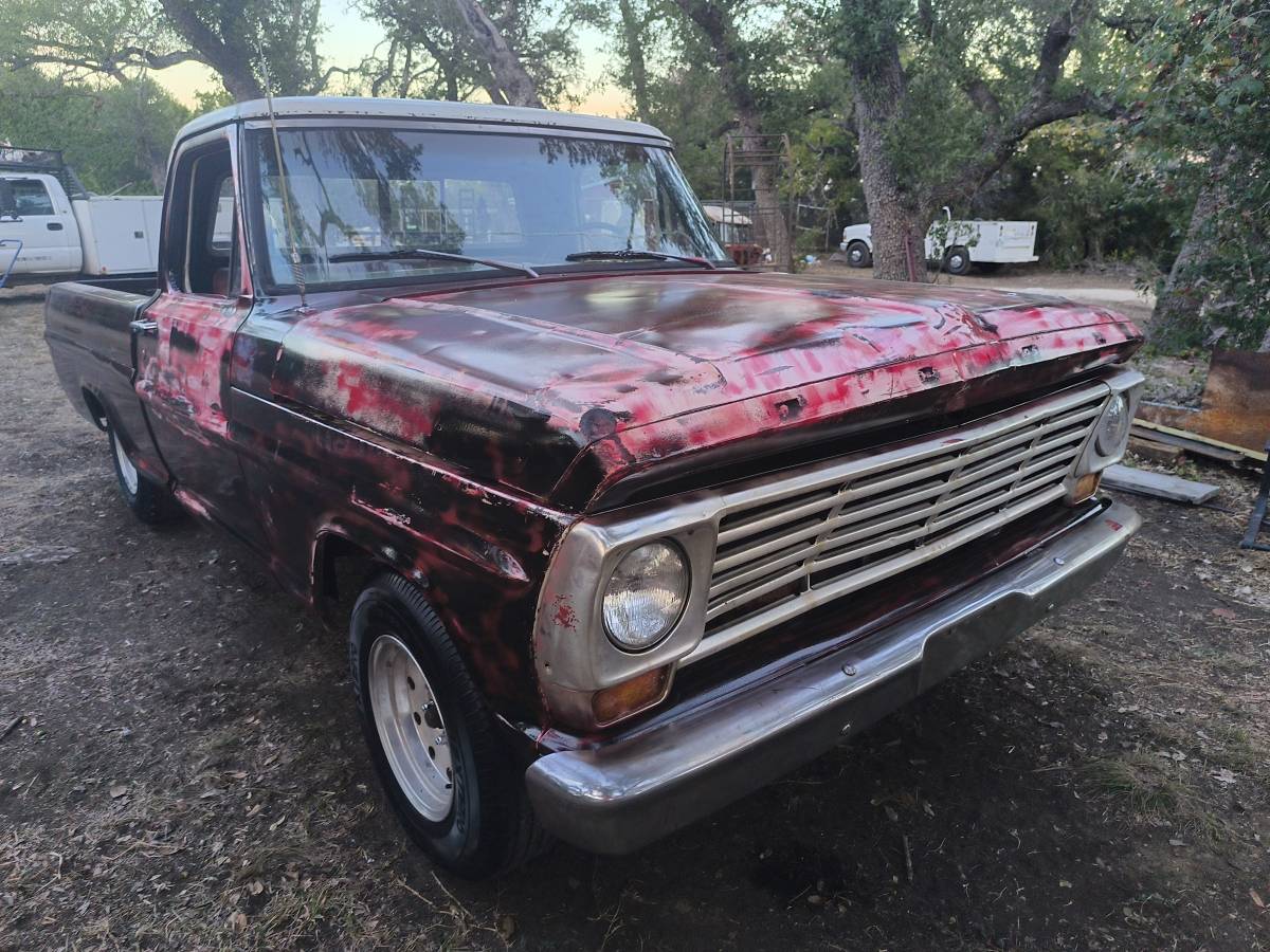 Ford-f100-1967-custom-14
