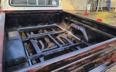 Ford-f100-1967-custom-17