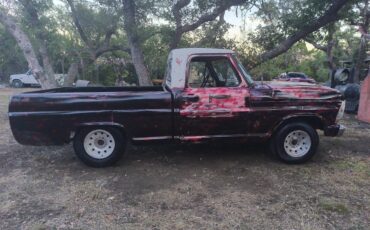 Ford-f100-1967-custom-2