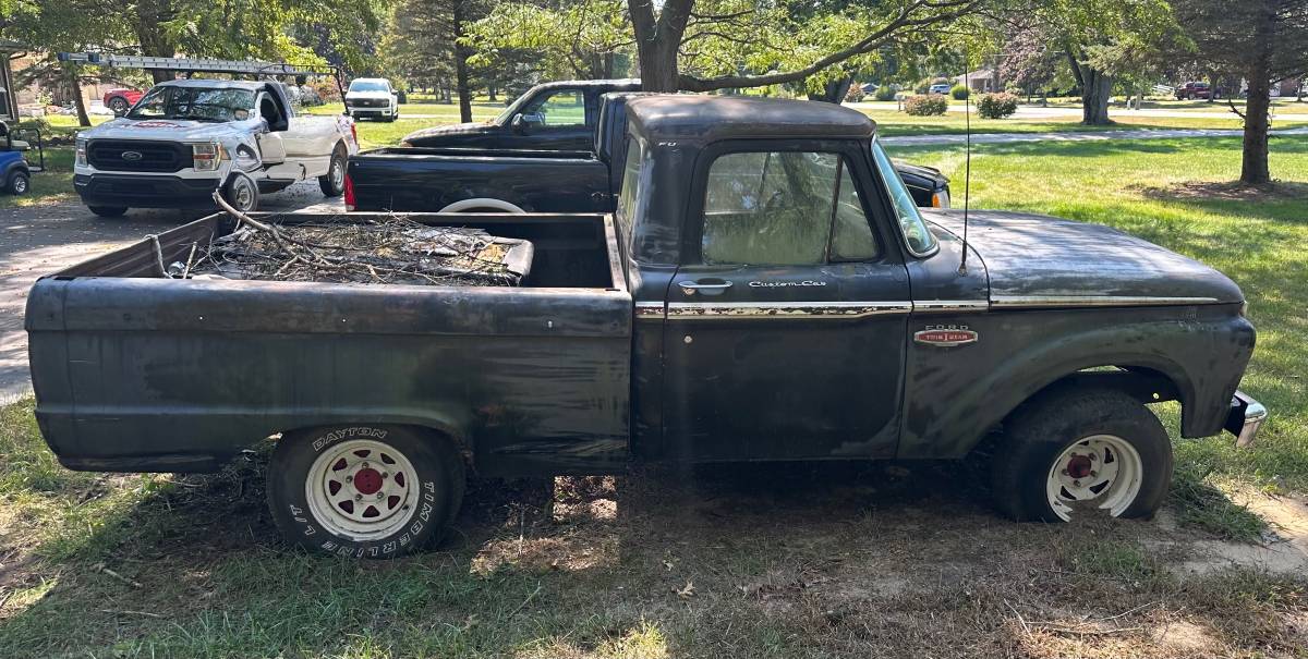 Ford-f100-custom-1966-black-5