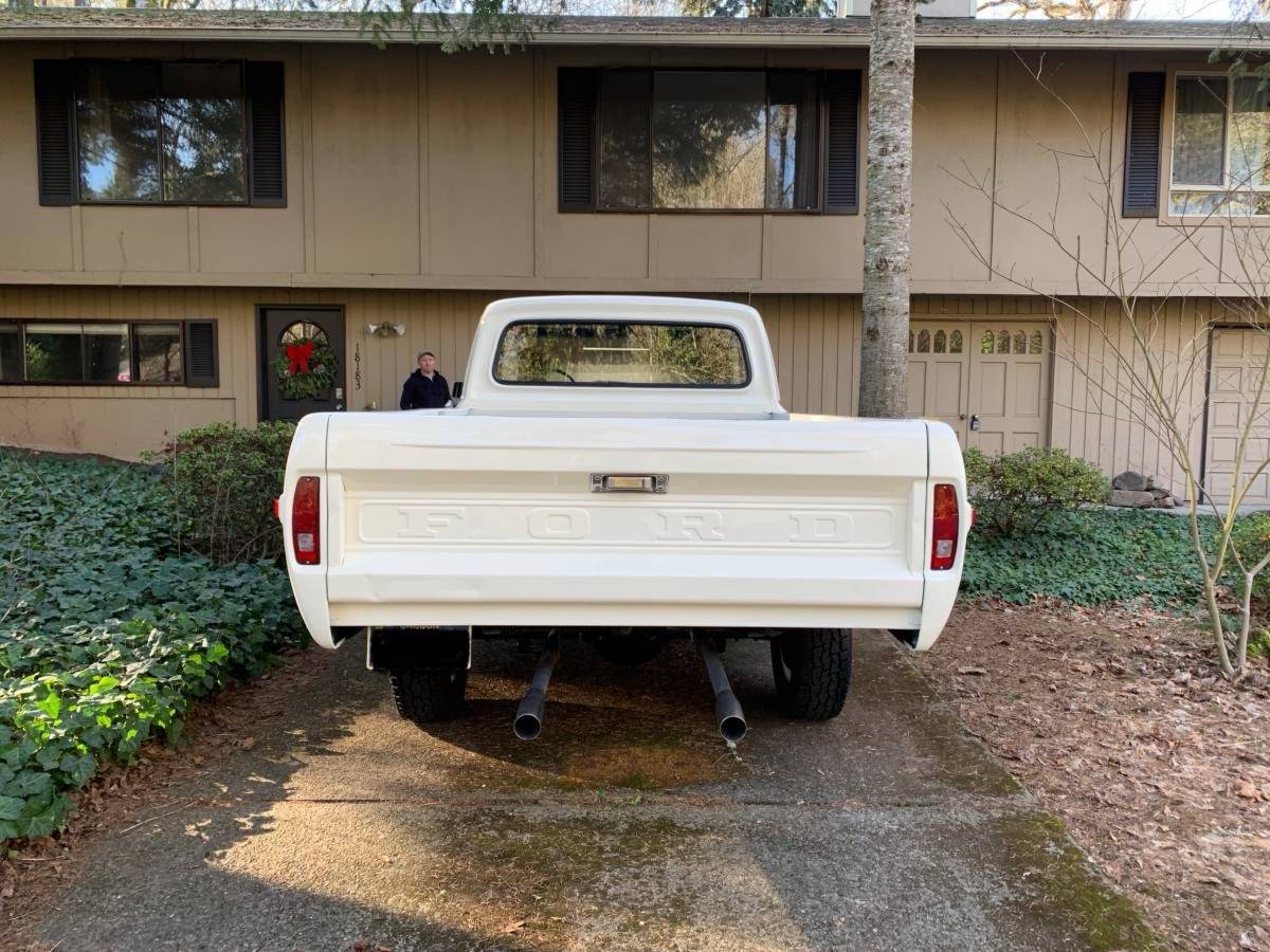 Ford-f100-custom-1970-white-3