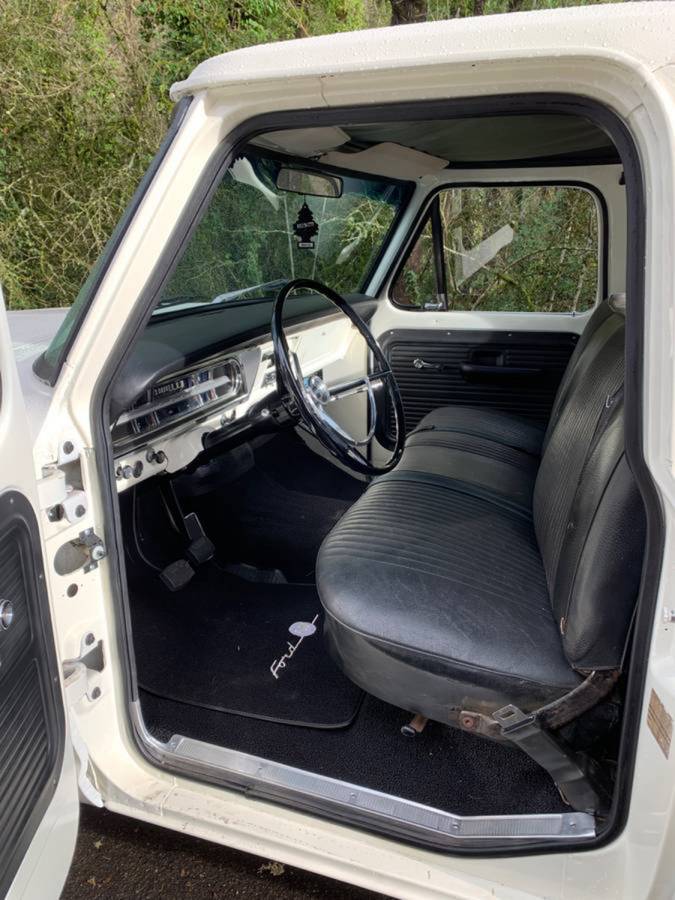 Ford-f100-custom-1970-white-4