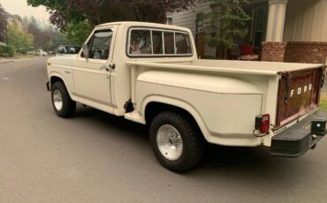 Ford-f100-custom-1980-white-1