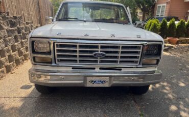 Ford-f100-custom-1980-white-6