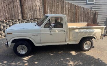 Ford-f100-custom-1980-white-7