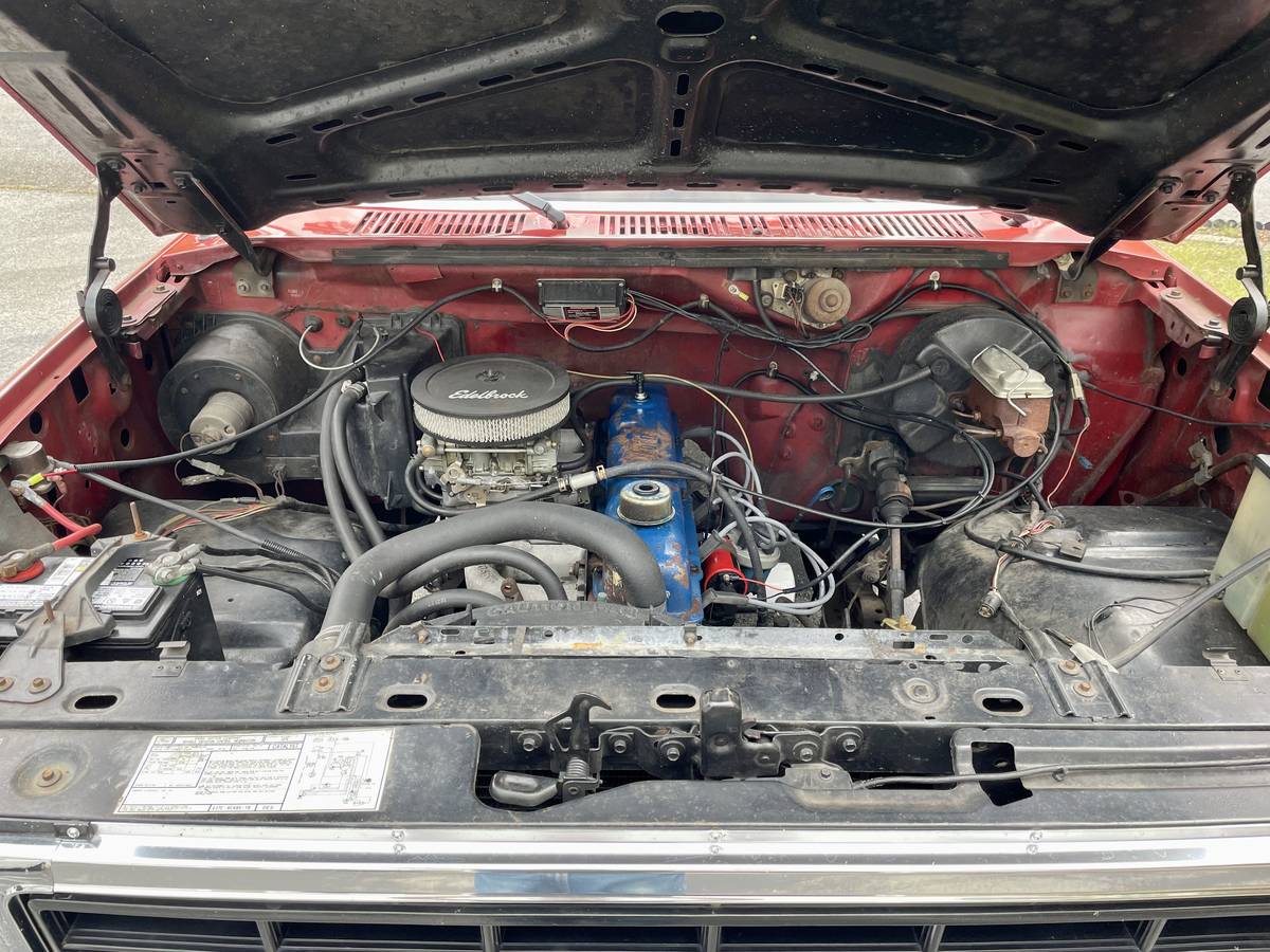 Ford-f100-custom-1981-11