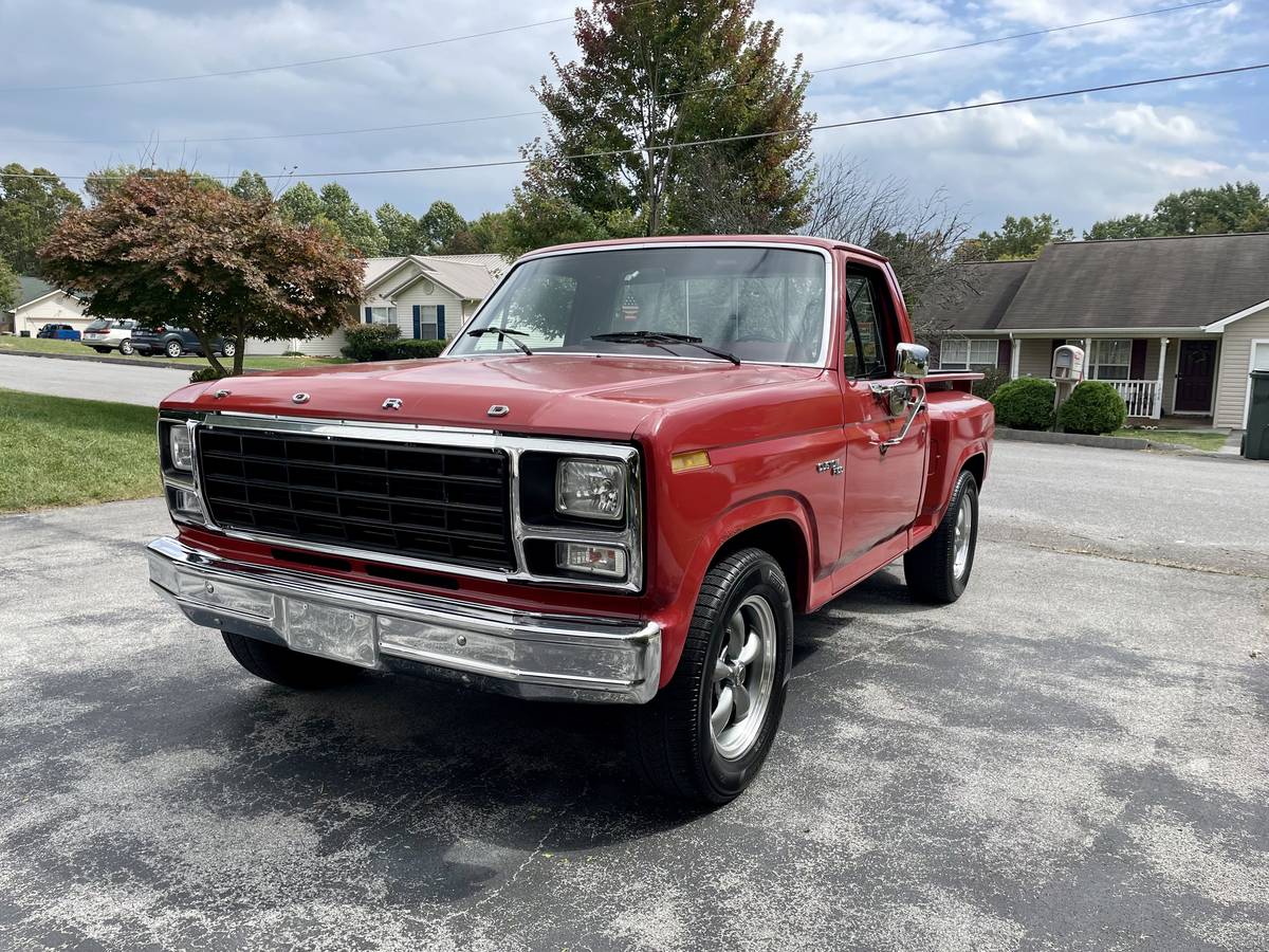 Ford-f100-custom-1981-7