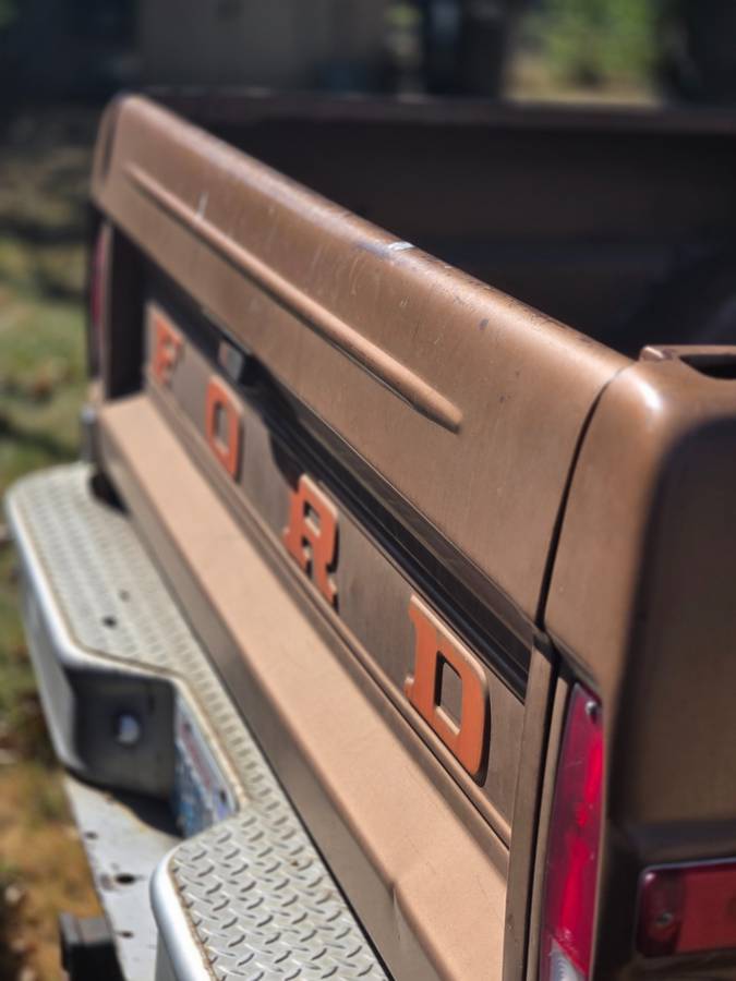Ford-f100-explorer-1972-brown
