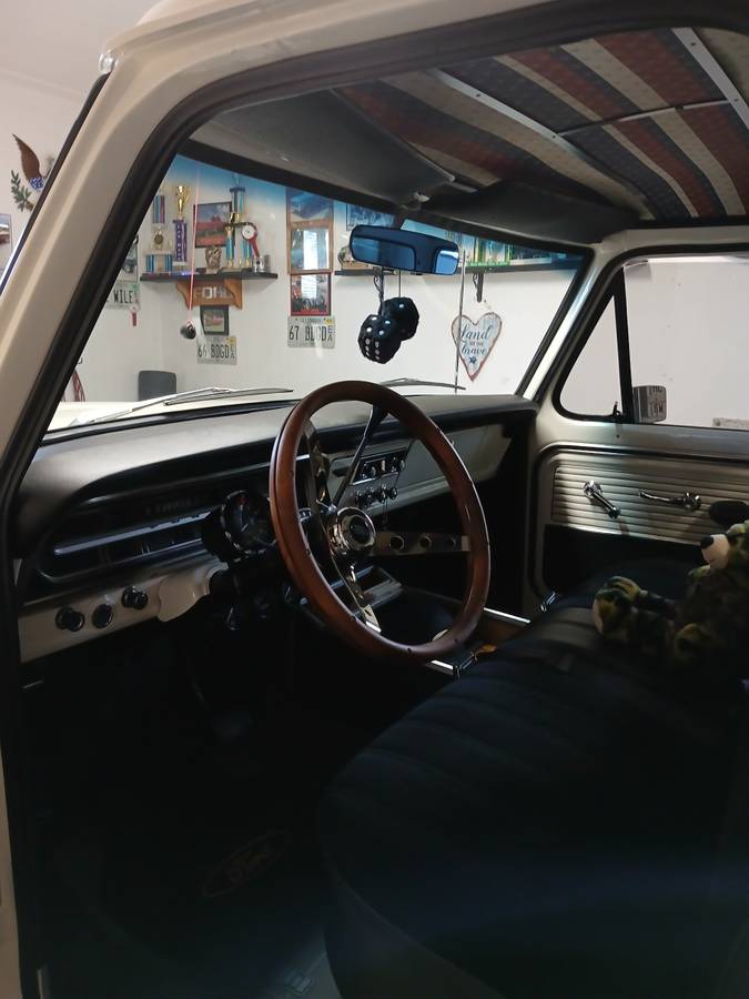 Ford-f100-pickup-1967-white-10