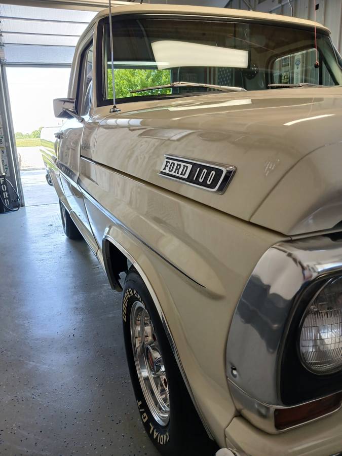 Ford-f100-pickup-1967-white-3
