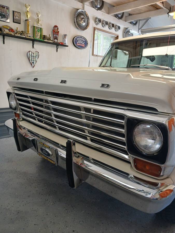 Ford-f100-pickup-1967-white-4