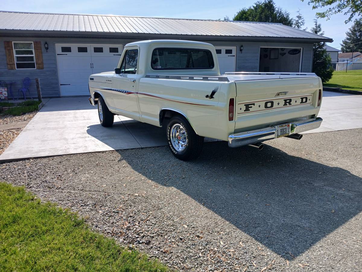 Ford-f100-pickup-1967-white