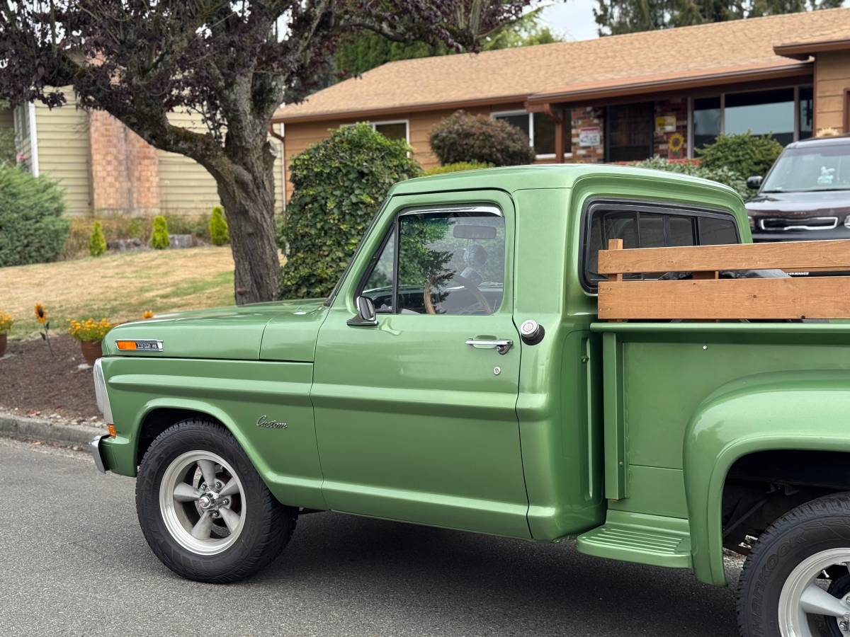 Ford-f100-pickup-1972-green-5