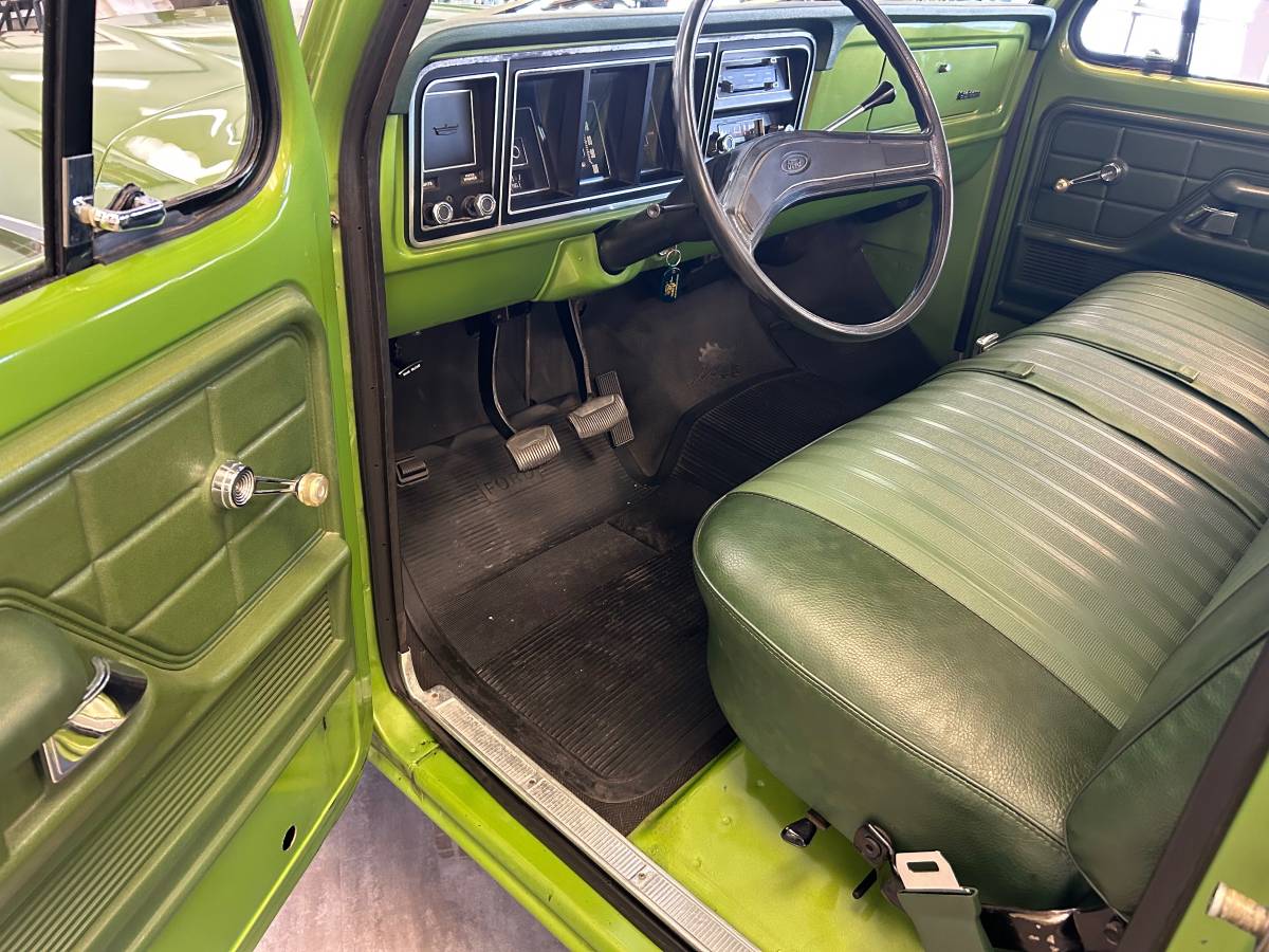 Ford-f100-pickup-1974-11