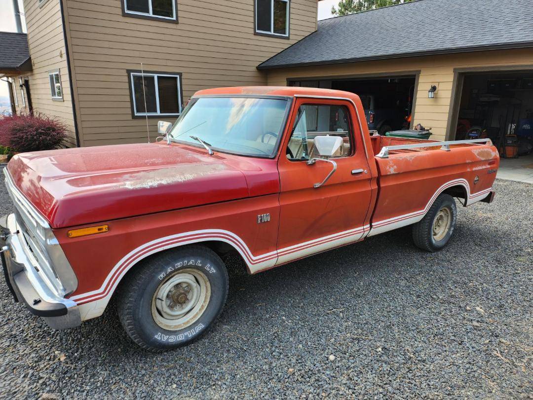 Ford-f100-pickup-1974-red-2