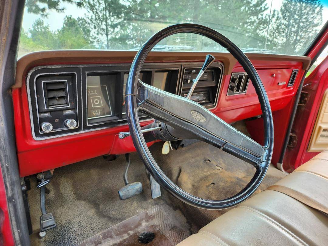 Ford-f100-pickup-1974-red-3