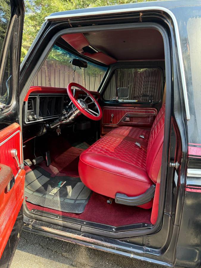 Ford-f100-pickup-1977-black-12