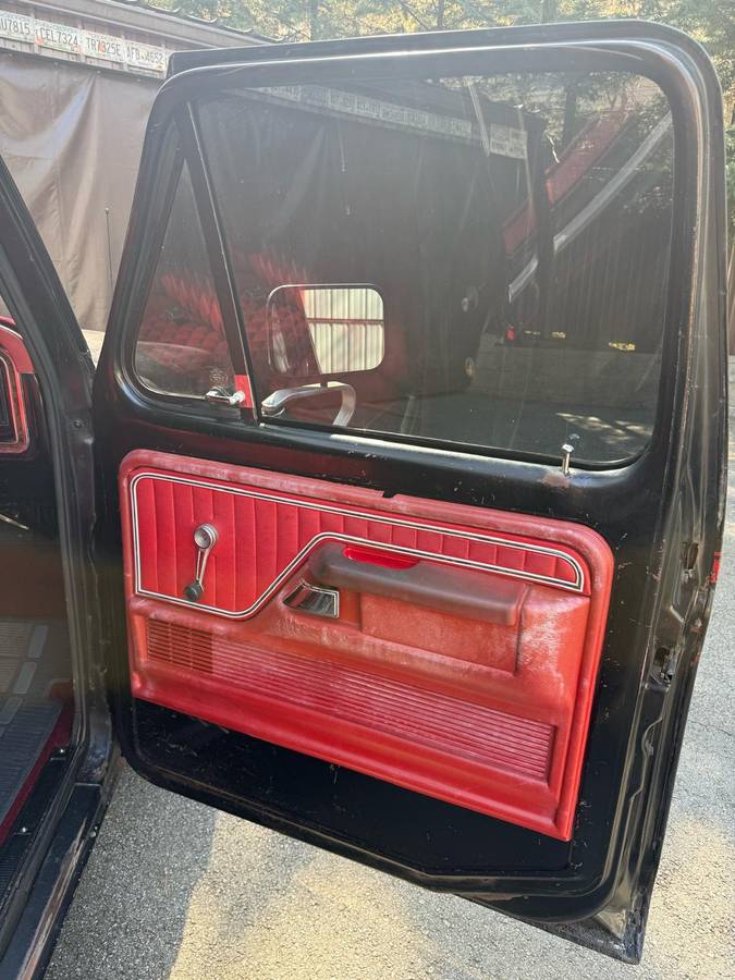 Ford-f100-pickup-1977-black-15