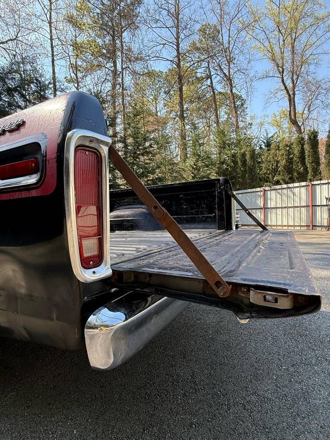 Ford-f100-pickup-1977-black-21
