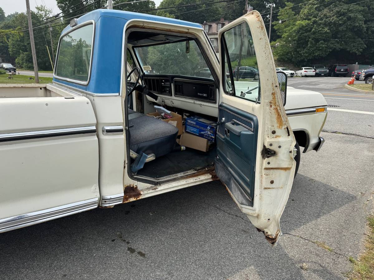 Ford-f100-ranger-1973-white-16