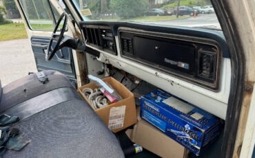 Ford-f100-ranger-1973-white-17