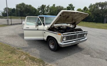 Ford-f100-ranger-1973-white-20