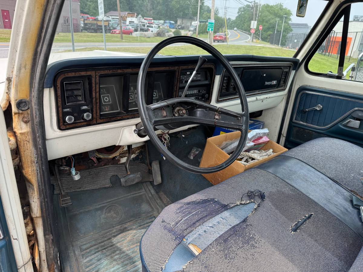 Ford-f100-ranger-1973-white-9