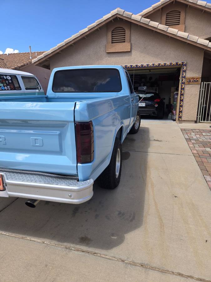 Ford-f150-1981-blue-2