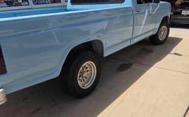Ford-f150-1981-blue-4