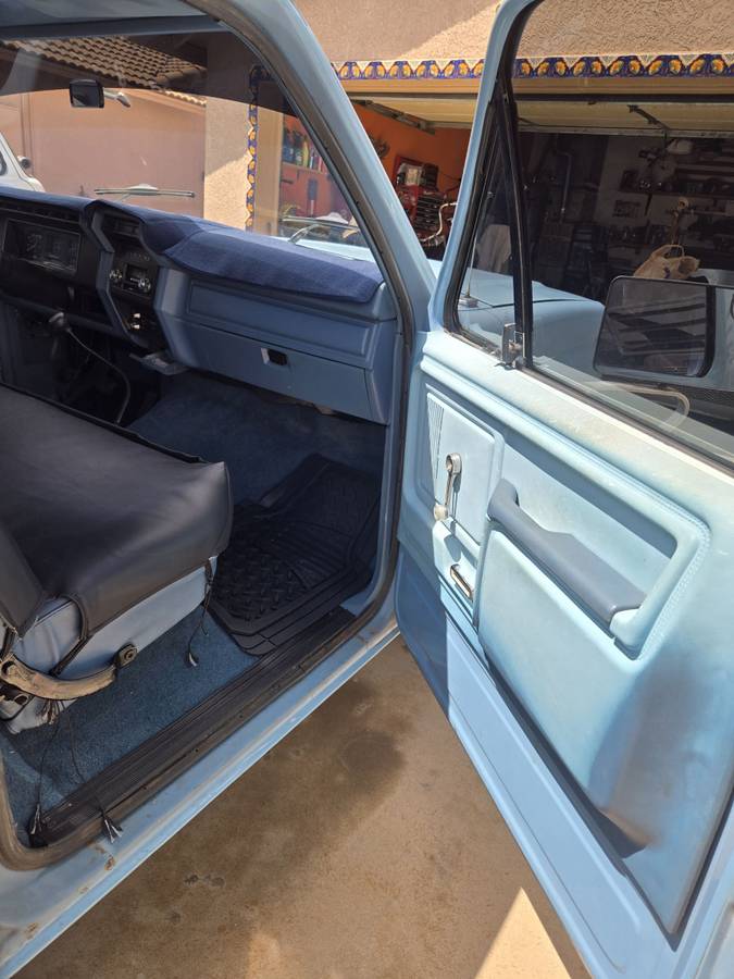 Ford-f150-1981-blue-8
