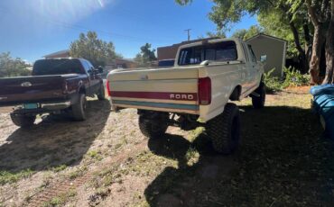 Ford-f150-1985-white-11
