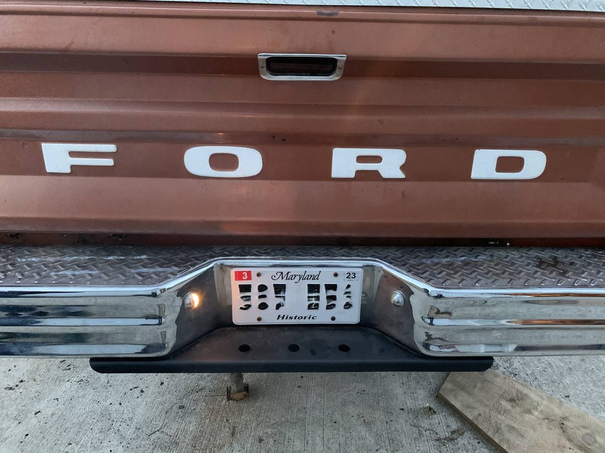 Ford-f150-4x4-1977-orange-1