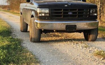 Ford-f150-regular-cab-xl-pickup-1994-black-8