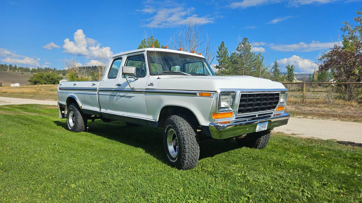 Ford-f150-supercab-1978-white-1