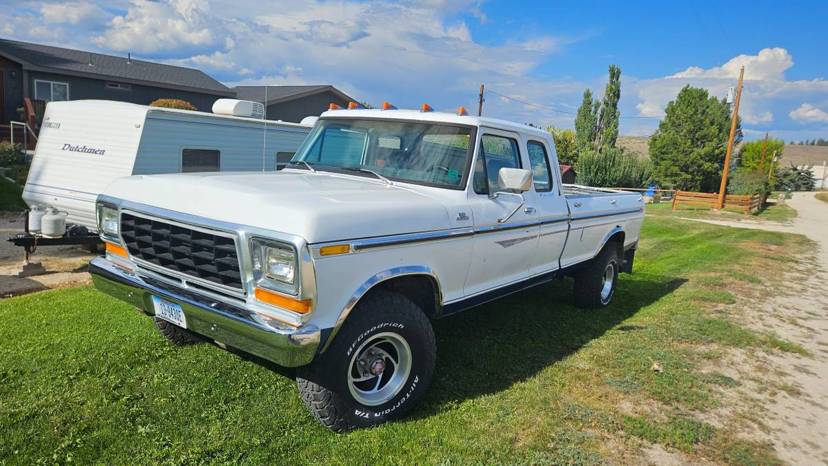 Ford-f150-supercab-1978-white-2