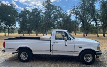 Ford-f150-xlt-gas-truck-auto-1995-white-2