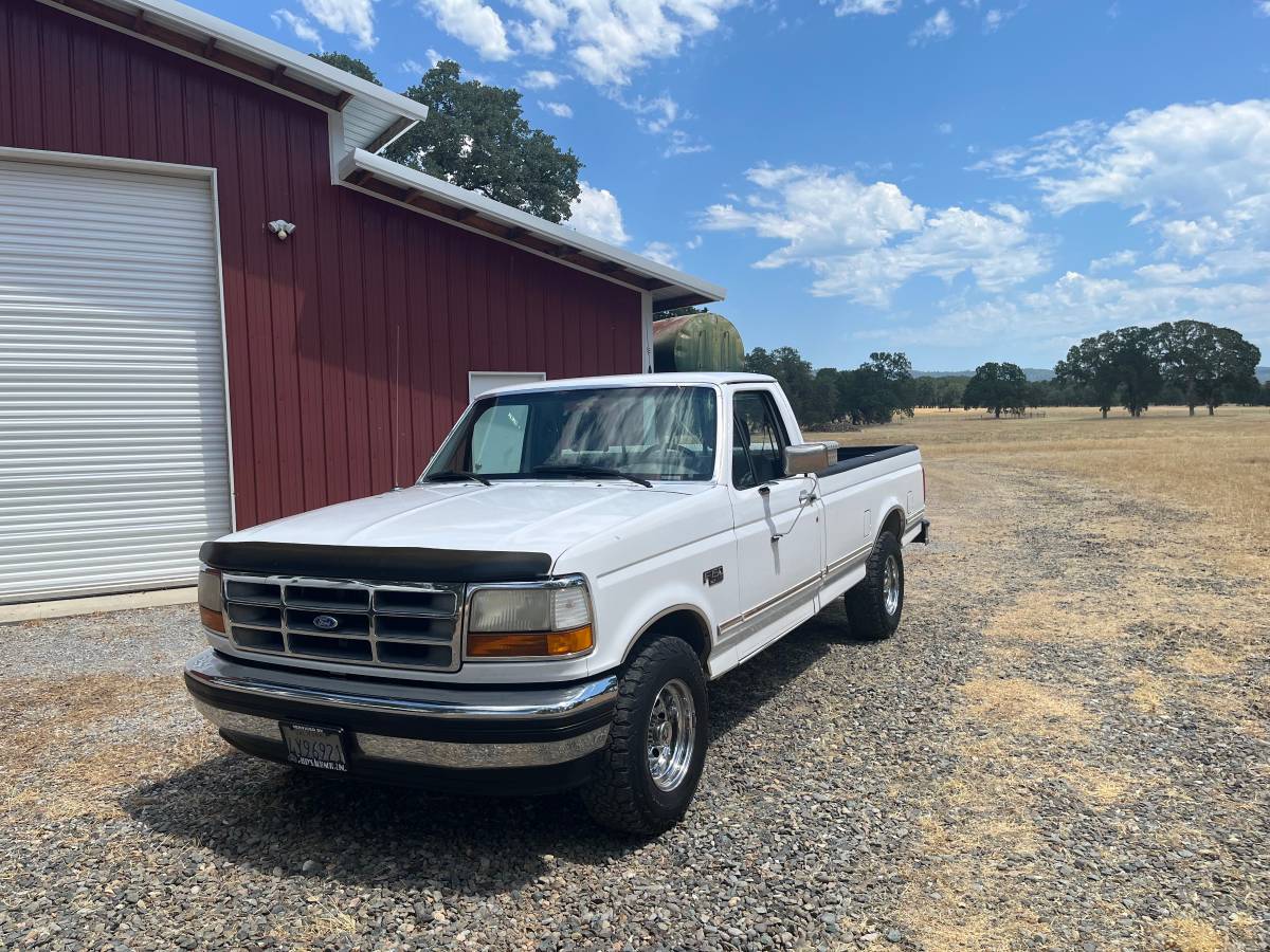 Ford-f150-xlt-gas-truck-auto-1995-white-5