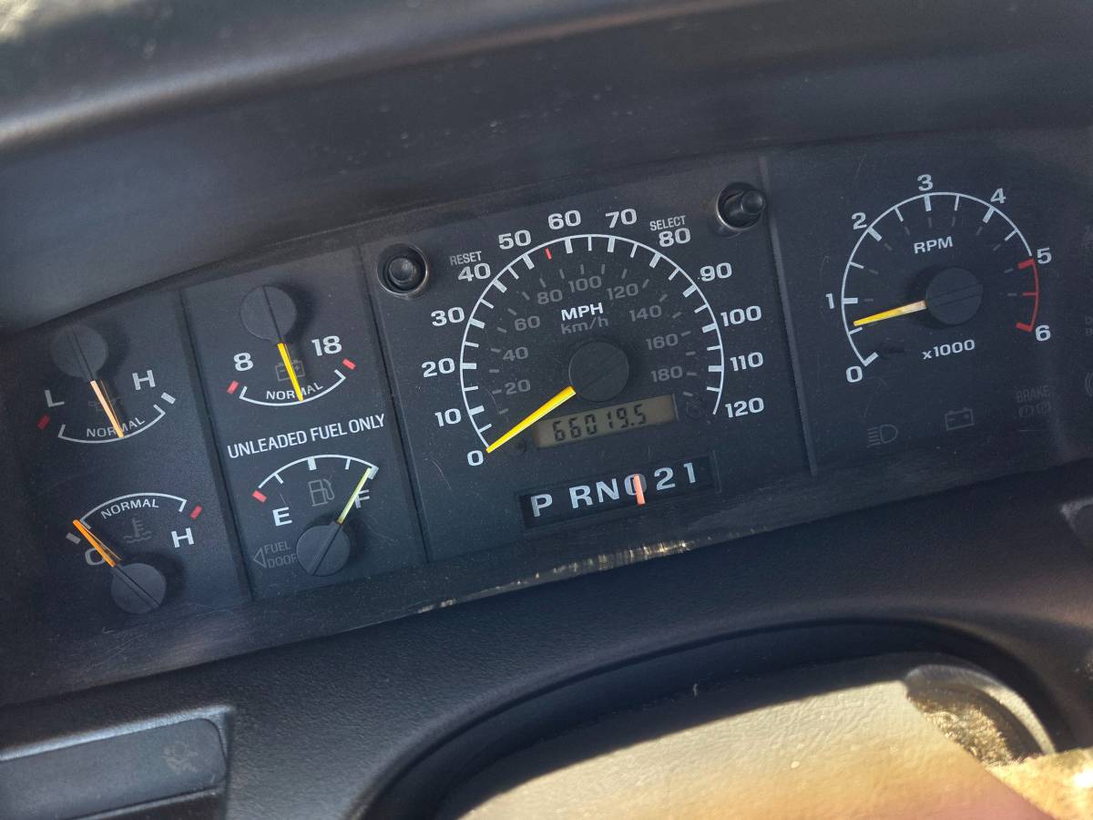 Ford-f150-xlt-lightning-1995-12