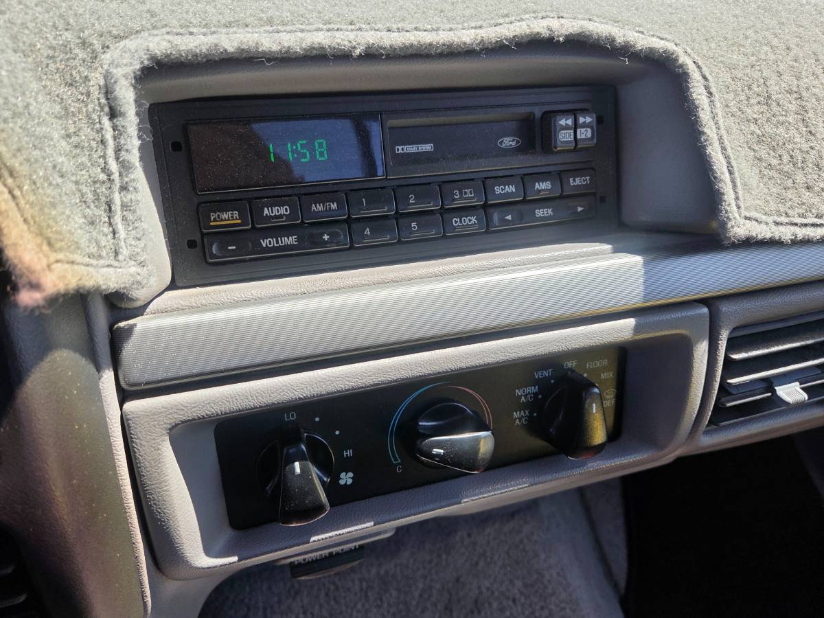 Ford-f150-xlt-lightning-1995-14