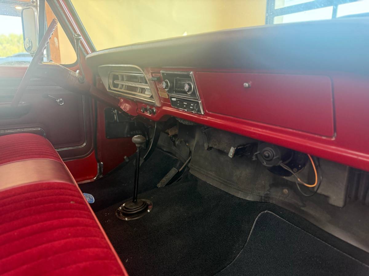 Ford-f250-1972-red-1