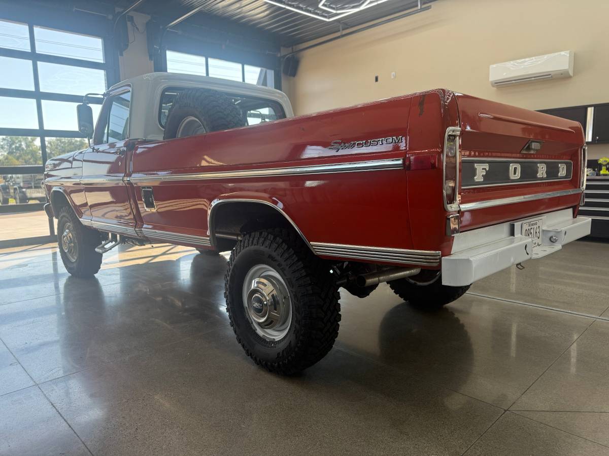 Ford-f250-1972-red-9