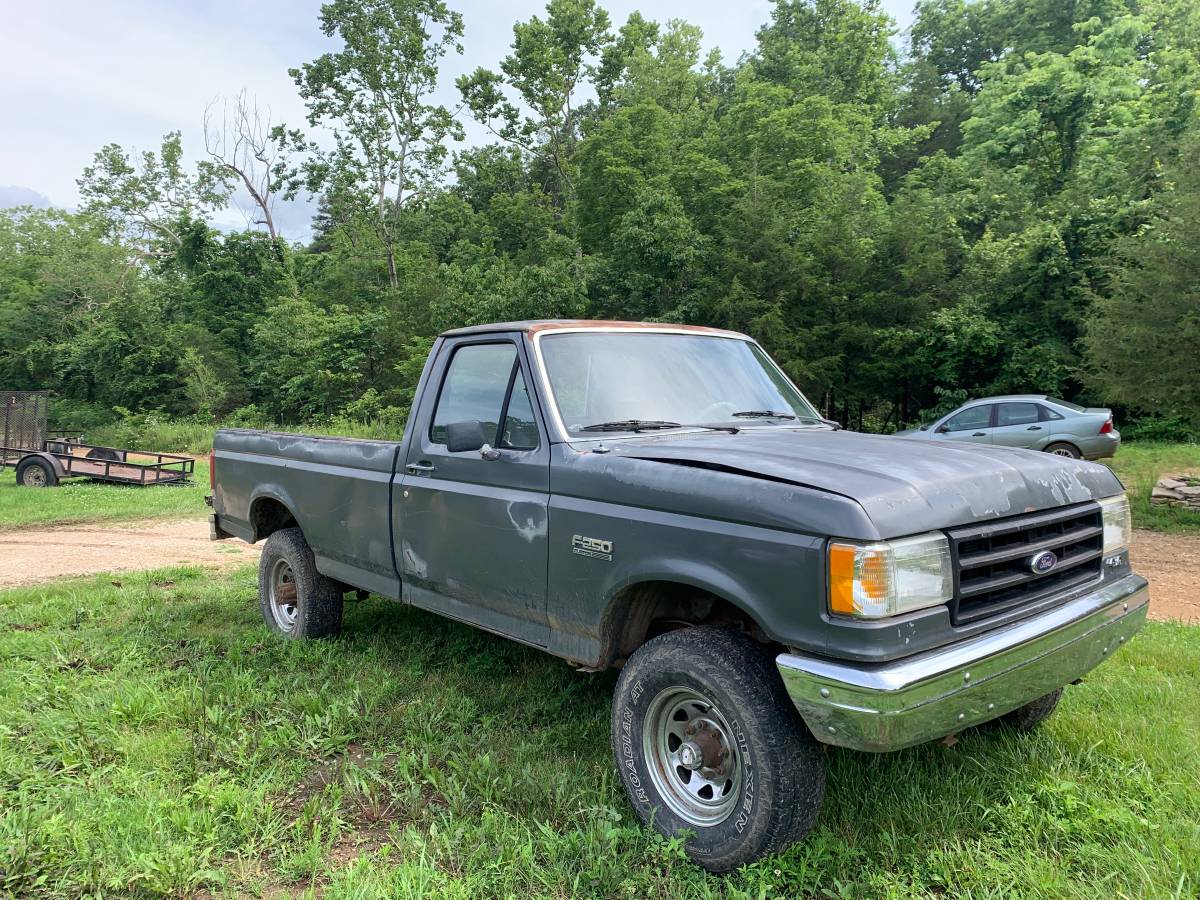 Ford-f250-1988-grey-1