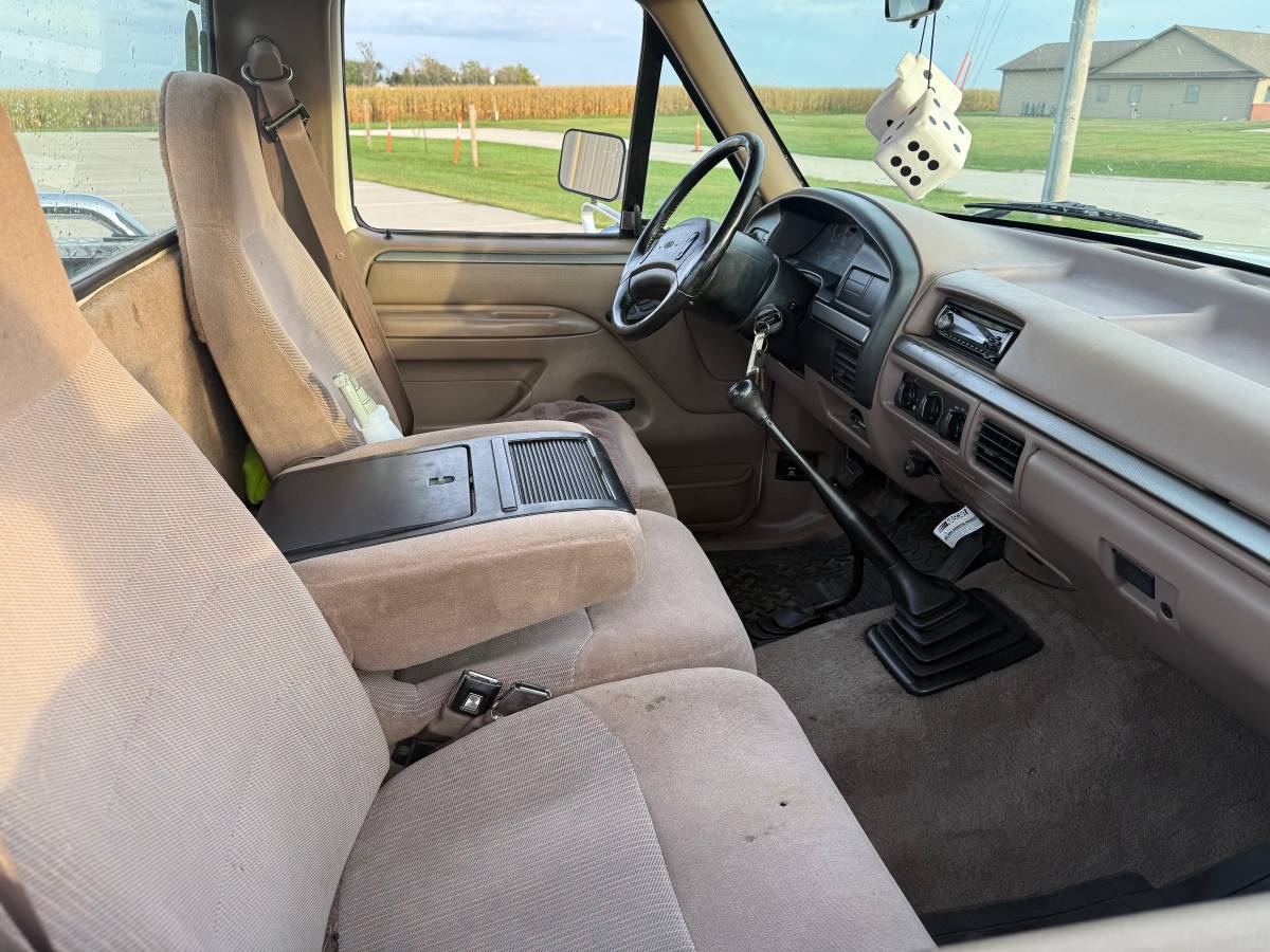 Ford-f250-1995-white-3