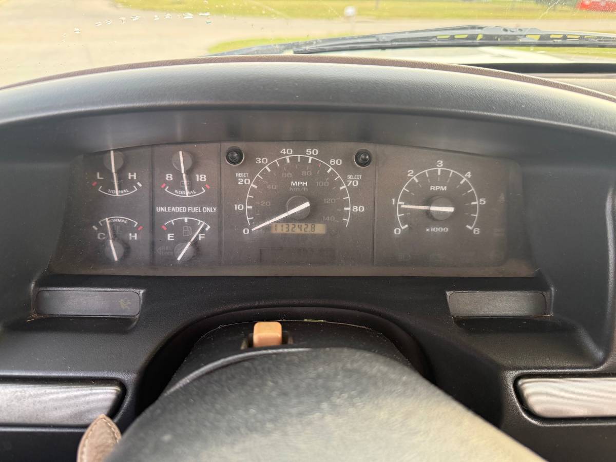 Ford-f250-1995-white-7