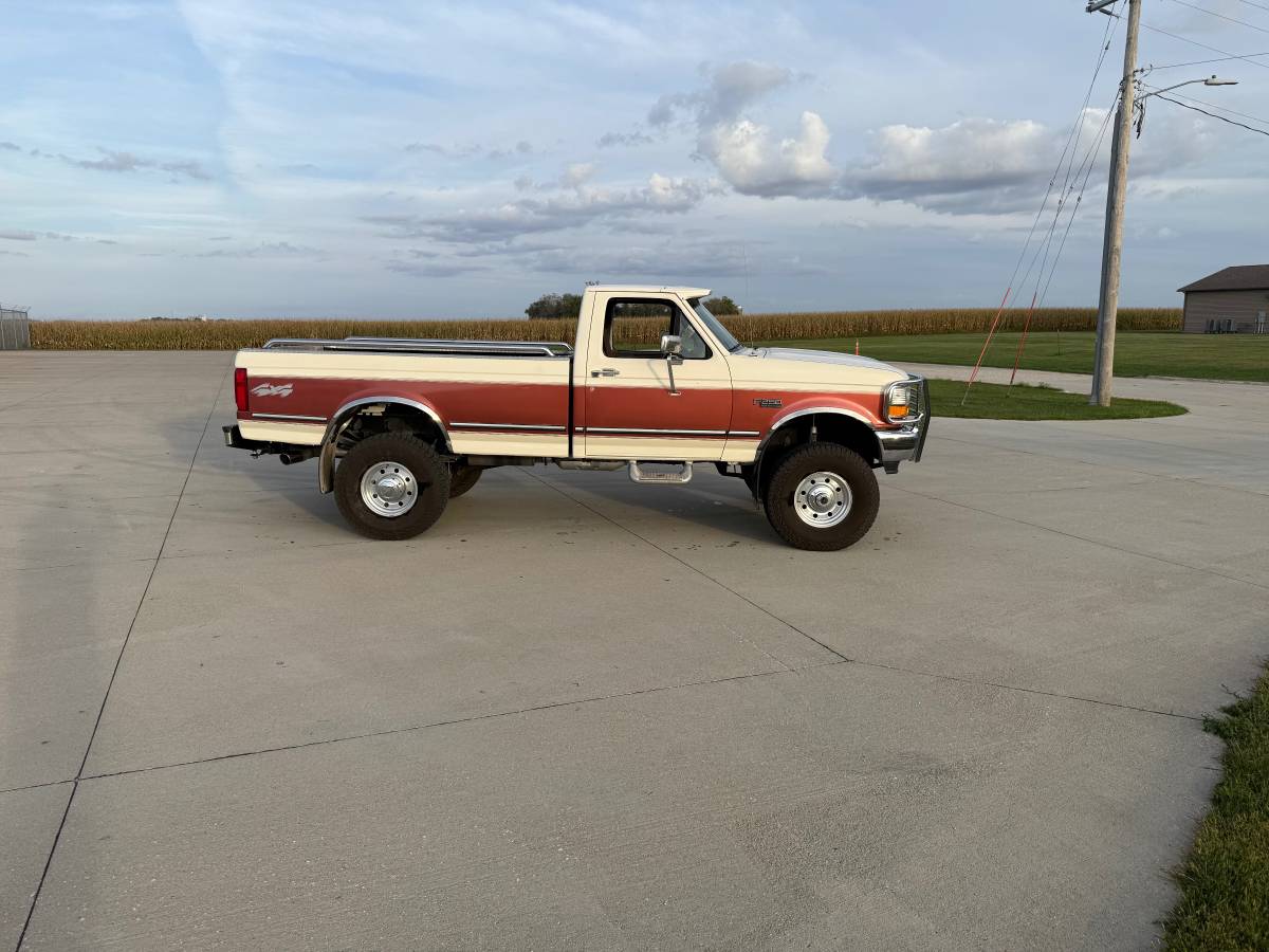 Ford-f250-1995-white