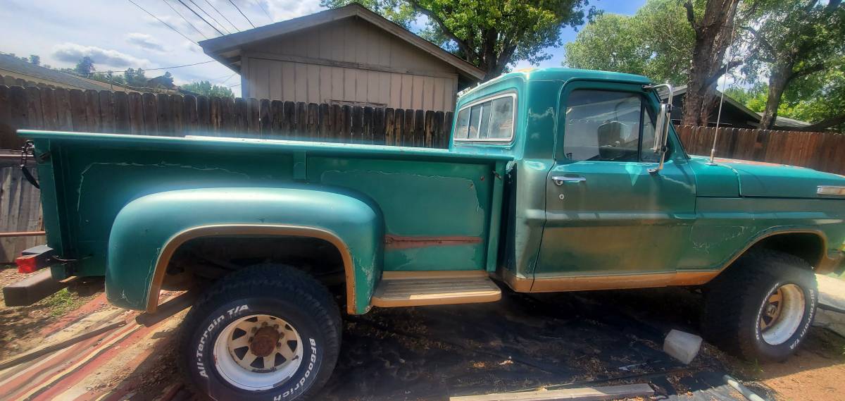 Ford-f250-4wd-1971-green-3