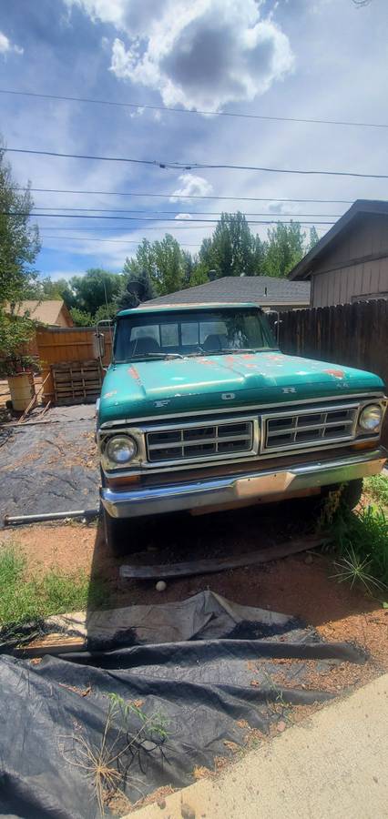 Ford-f250-4wd-1971-green