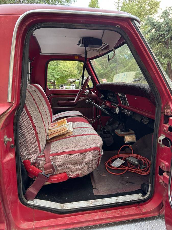 Ford-f250-4x4-1970-red-25