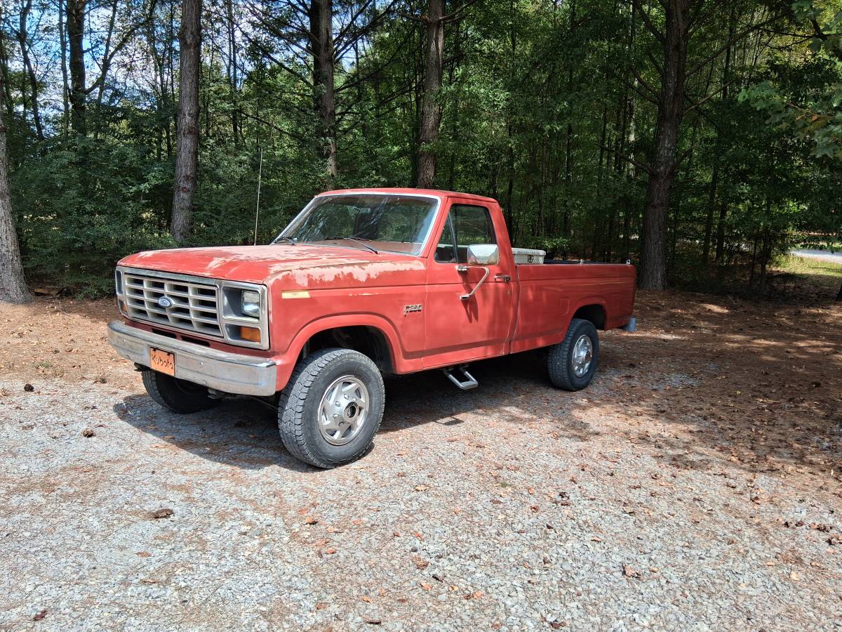 Ford-f250-4x4-1984-red-3